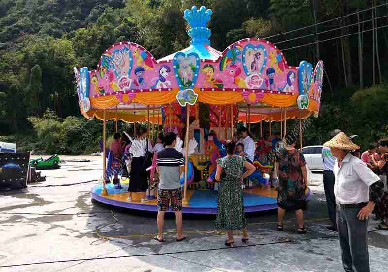 蘇州小鎮購置多款游樂設備為美景增添色彩
